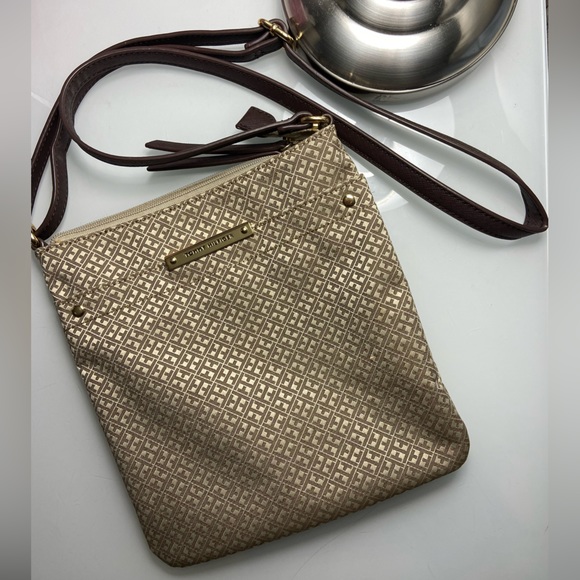 Tommy Hilfiger Small Brown Tan Purse
Handbag Bag With Shoulder Strap - Picture 2 of 7